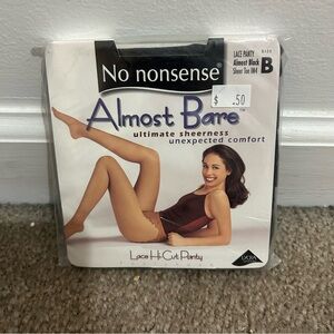 No Nonsense Almost Bare Lace Hi-Cut Panty Pantyhose in Almost Black, size B